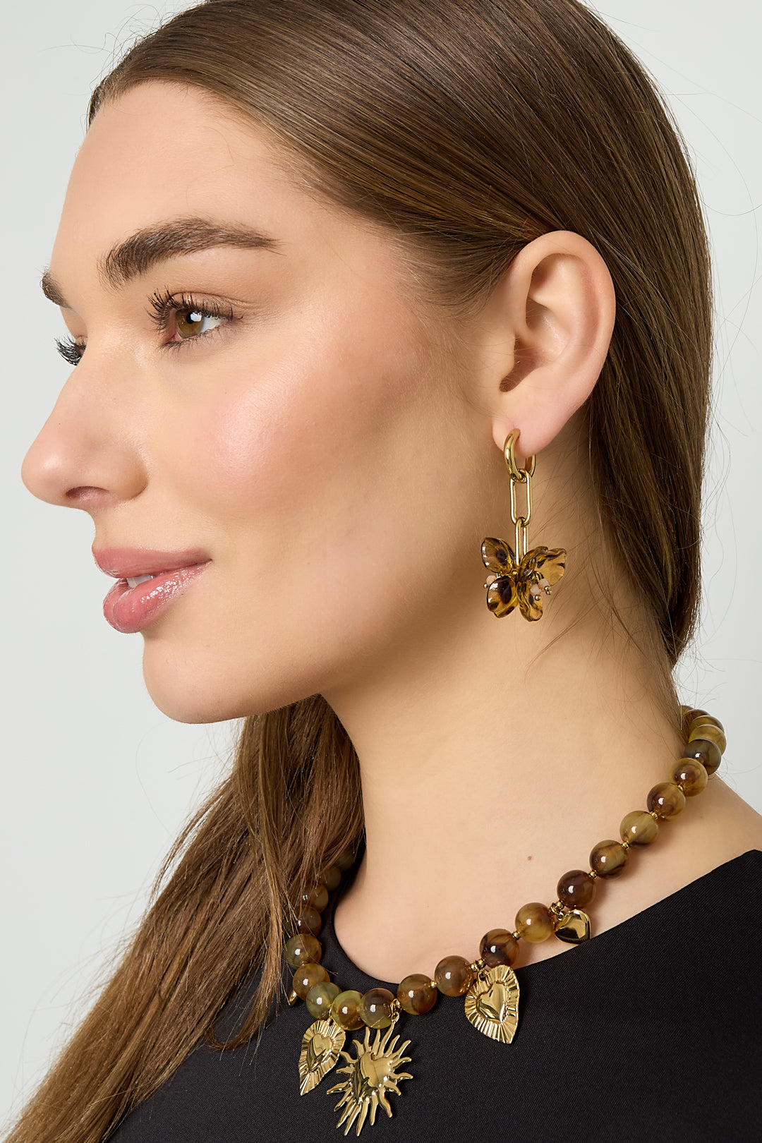 "Fleur Douce" Ohrringe – Zarte Blüten Creolen mit Perlen-Details
