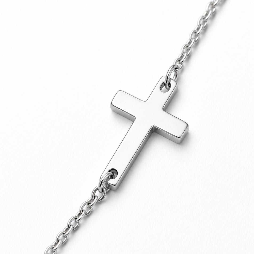 Maglina Side Cross Halskette Damen Silber – Minimalistische Kreuzkette aus Edelstahl, Wasserfest & Anlaufgeschützt – Verstellbar 38–43 cm