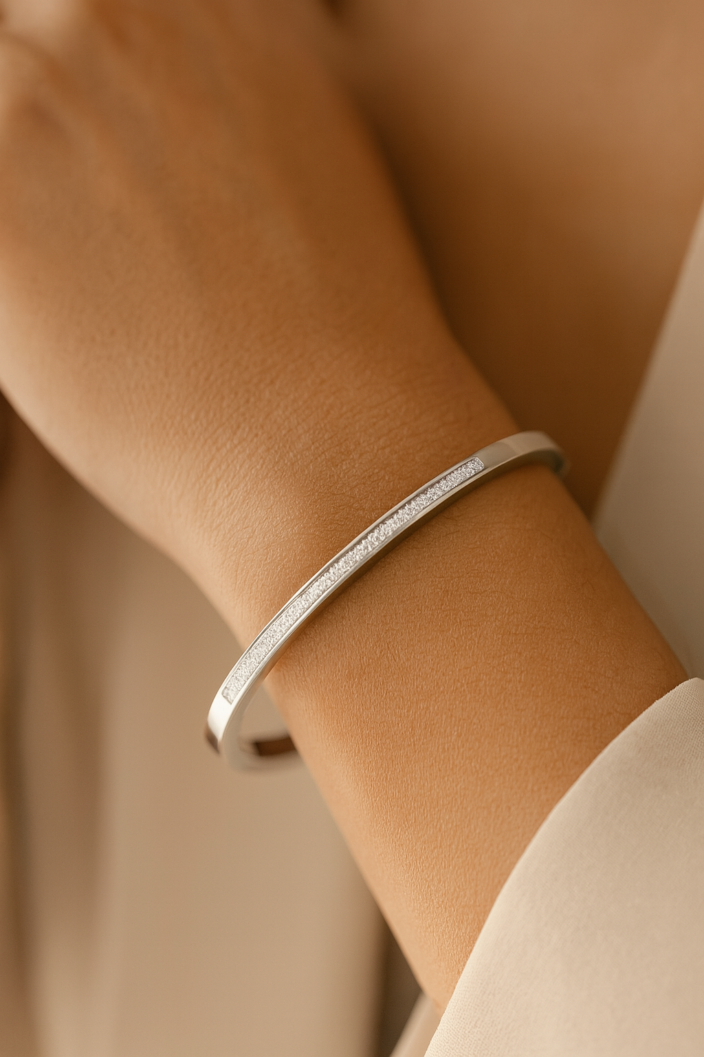 Maglina "Élégance Brillante" Bangle	Armband, Edelstahl