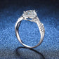 Maglina "Royal Teardrop" Moissanit-Ring