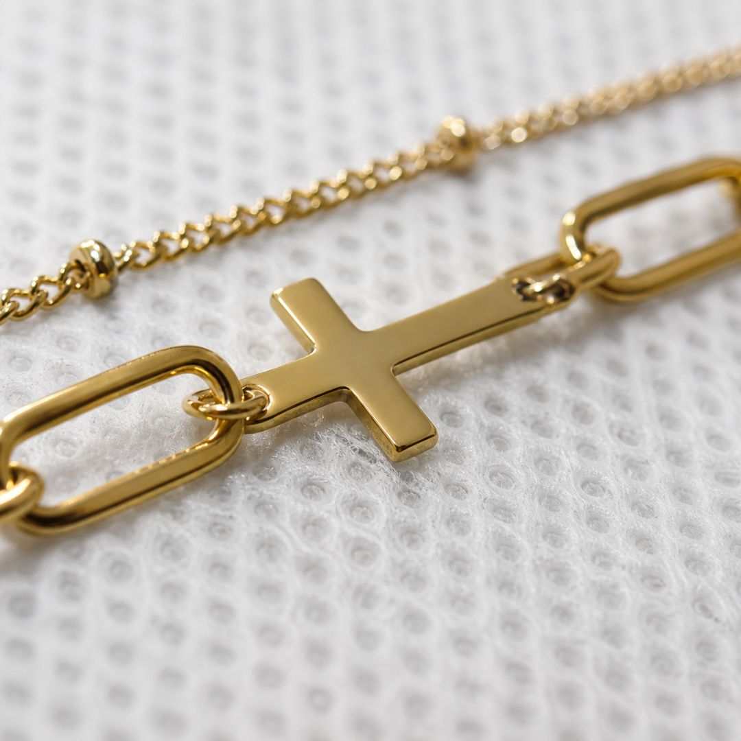 Maglina Faith Élégante Armband Set Damen Gold – 2-teiliges Armband mit Kreuz, Paperclip- & Kugelkette, 18K vergoldeter Edelstahl, Verstellbar 16-21 cm, Wasserfest