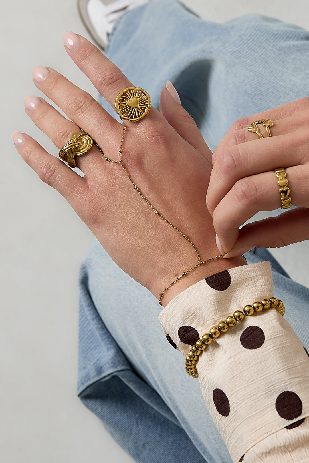 "Lumière Hand Chain" – Elegante Handkette aus Edelstahl